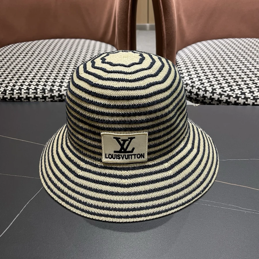 Louis Vuitton hat 063