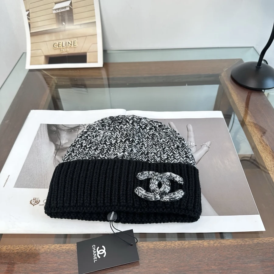 Celine hat 056