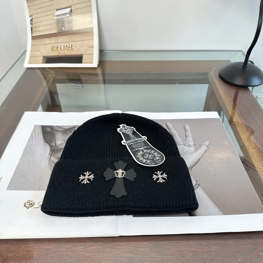 Celine hat 042