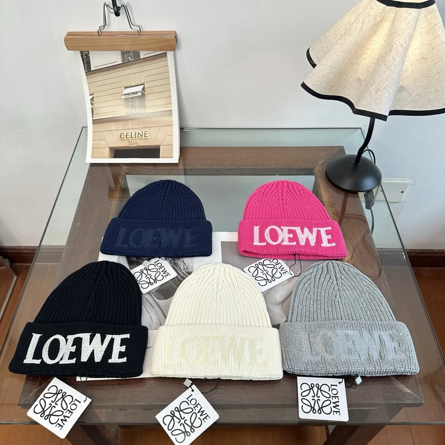 Celine hat 036