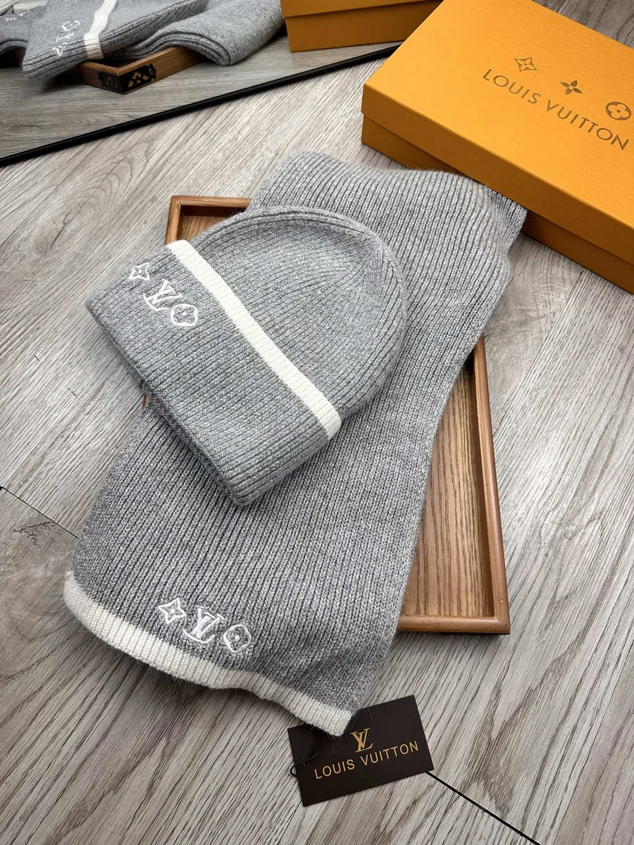 Louis Vuitton hat 019