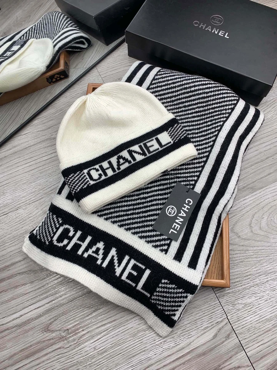 Chanel hat 007