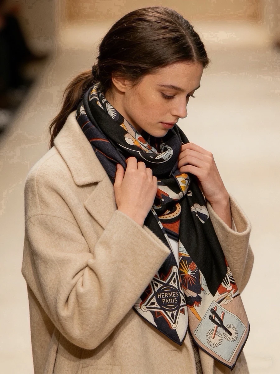 Hermès scarf 0269