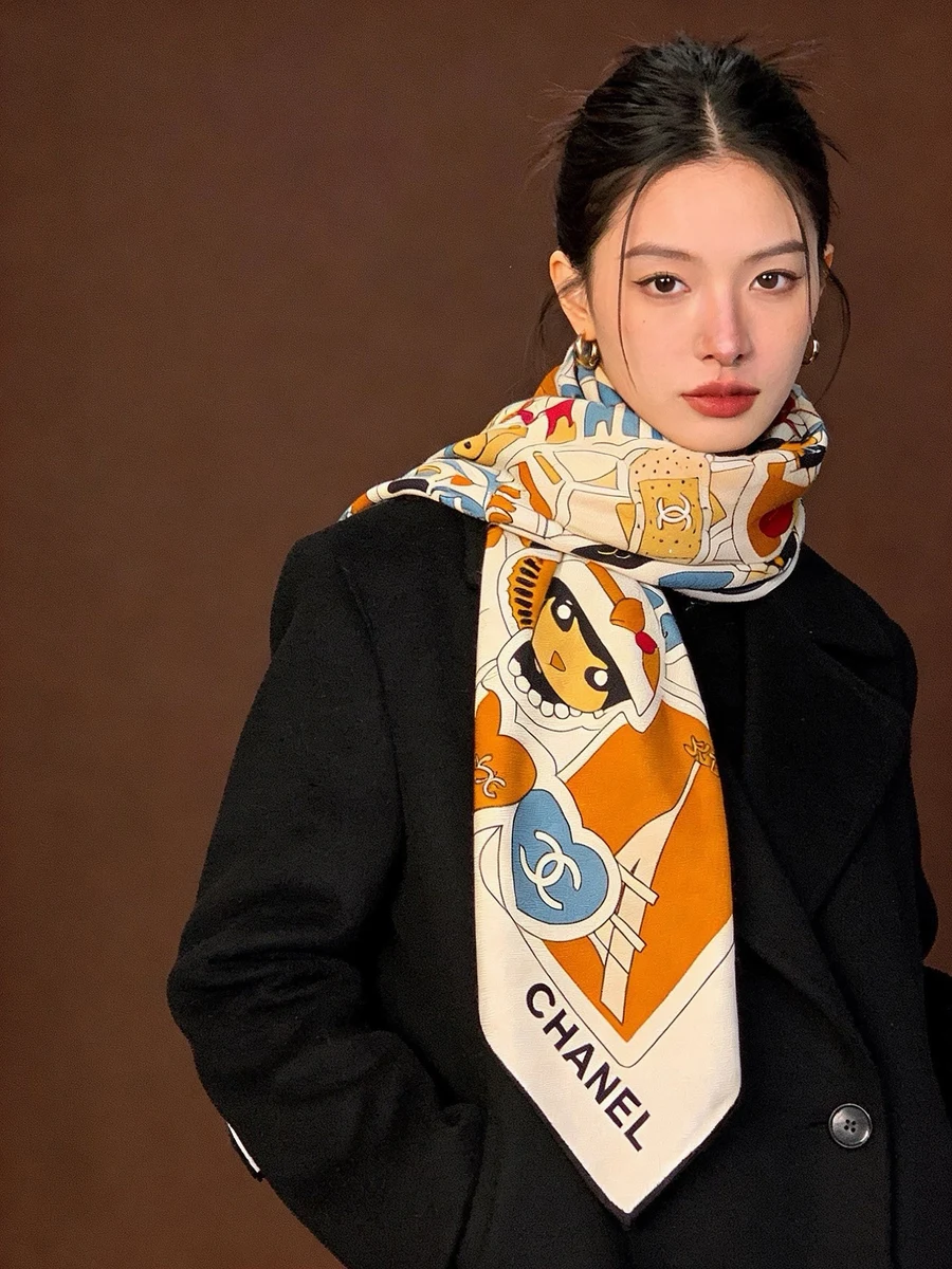 Chanel scarf 0223