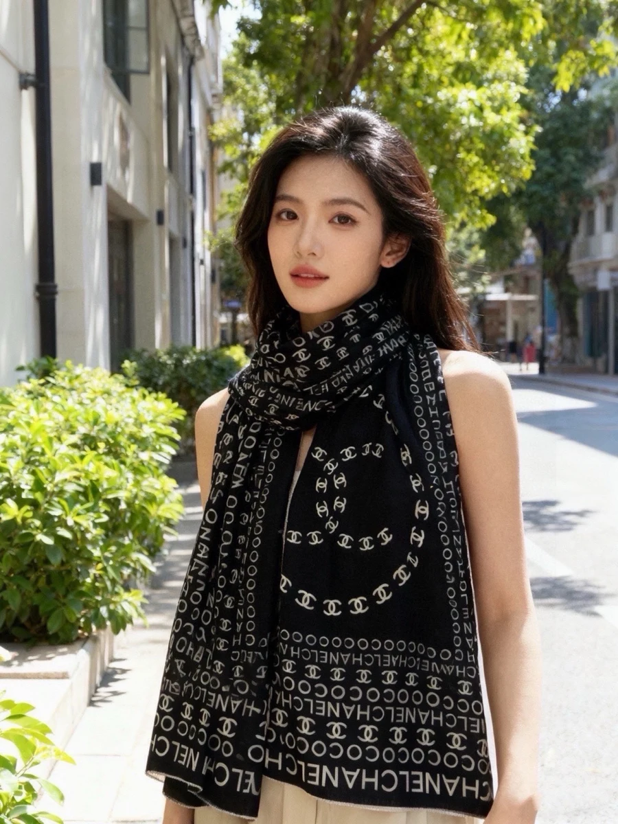 Chanel scarf 0176