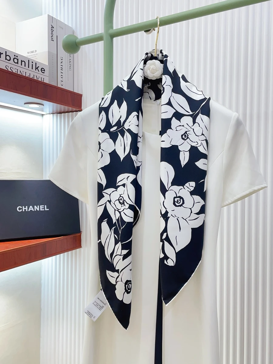 Chanel scarf 0061