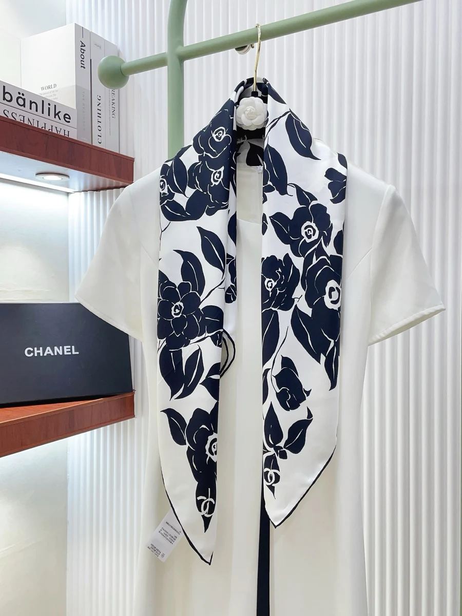 Chanel scarf 0060
