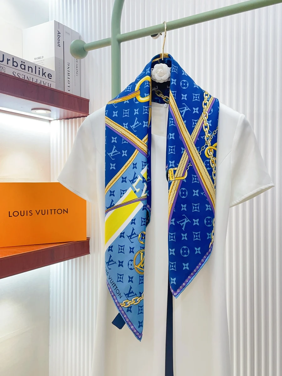 Louis Vuitton scarf 0051