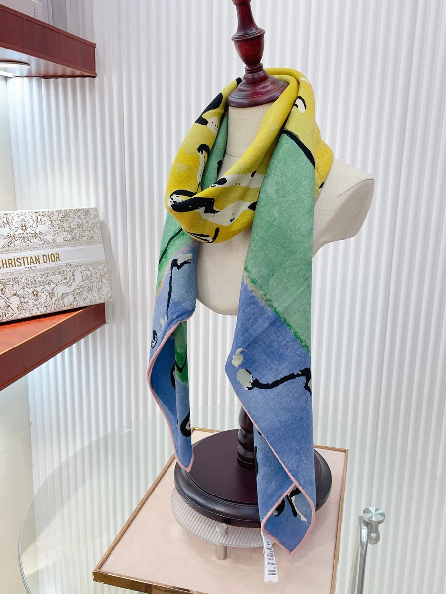 Dior scarf 0047