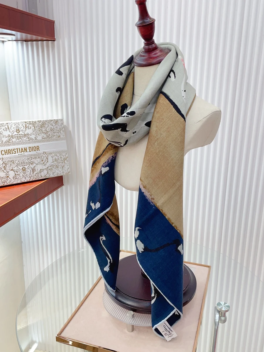 Dior scarf 0046
