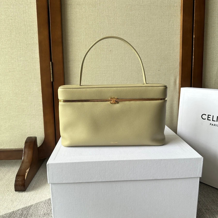 Celine Celine 028