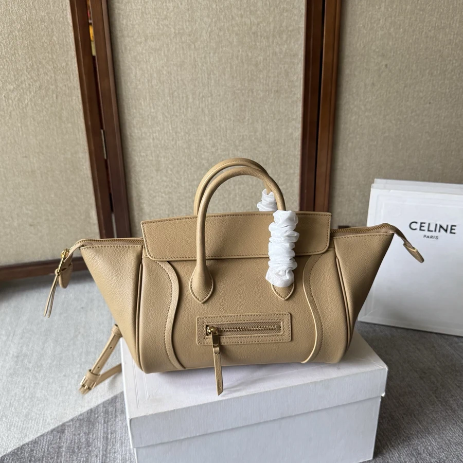 Celine Celine 007