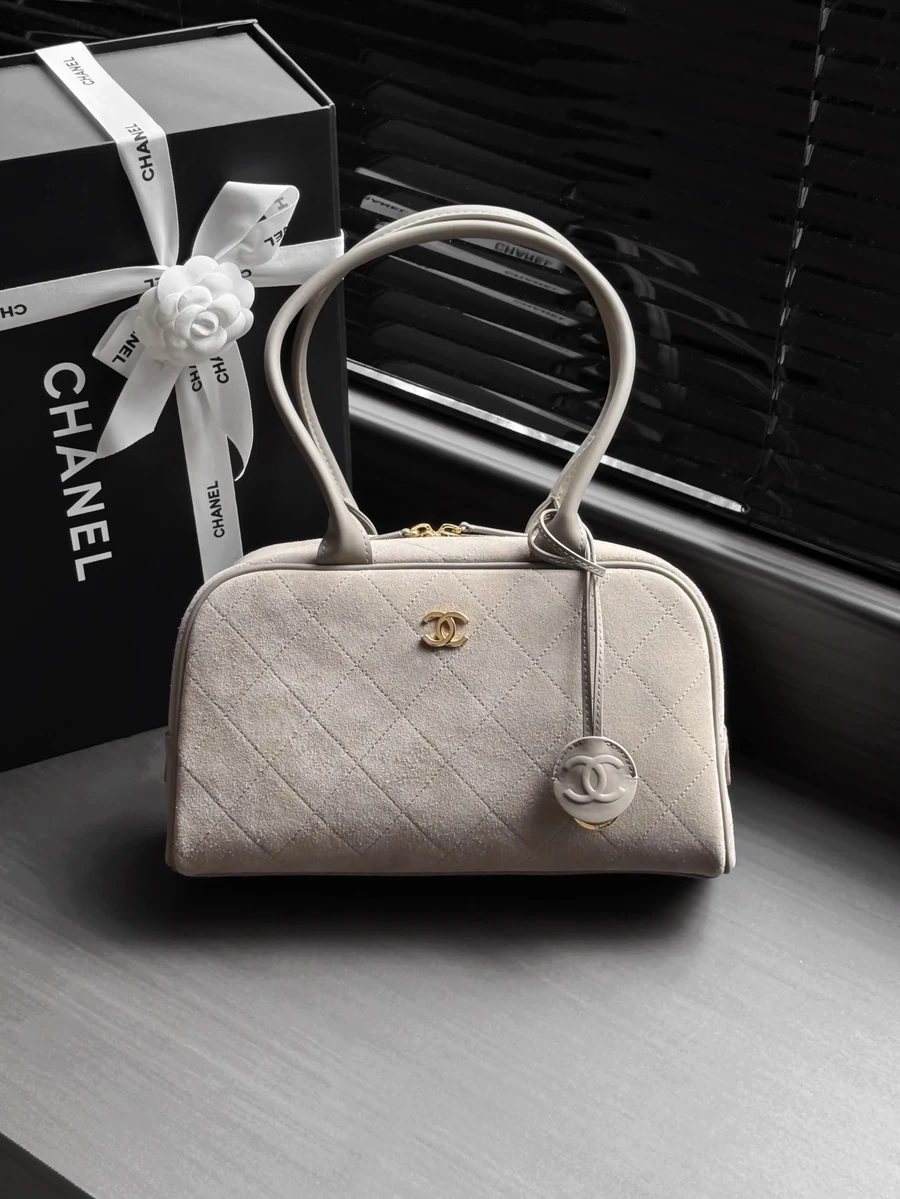 Chanel Chanel 402