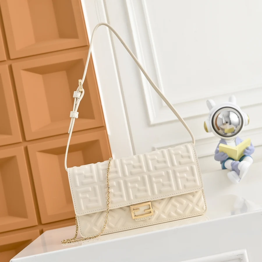 Fendi FENDI 033