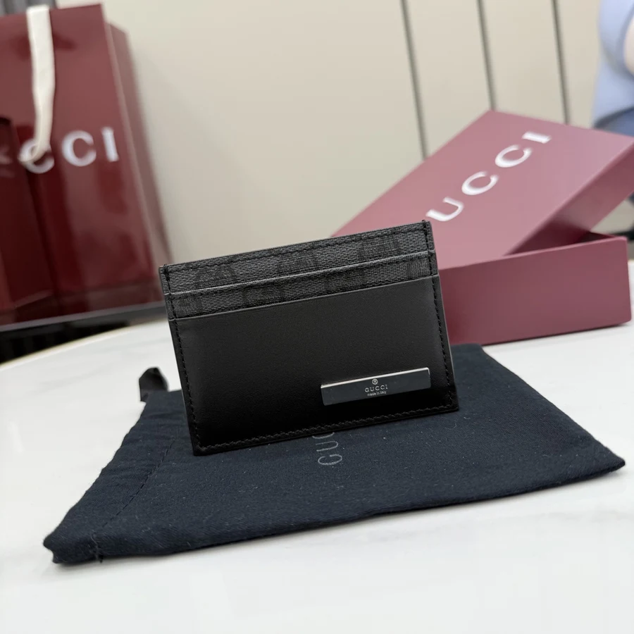 Gucci GUCCI 021