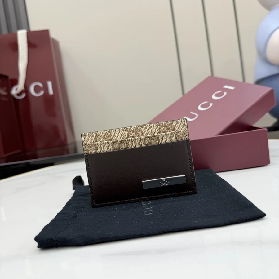 Gucci GUCCI 017