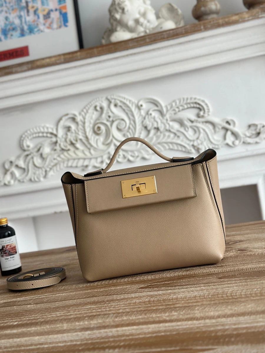 Hermès HERMES 019