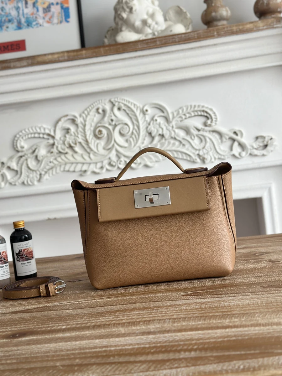 Hermès HERMES 017