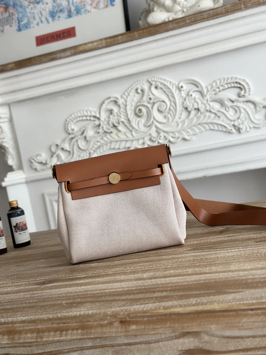Hermès HERMES 012