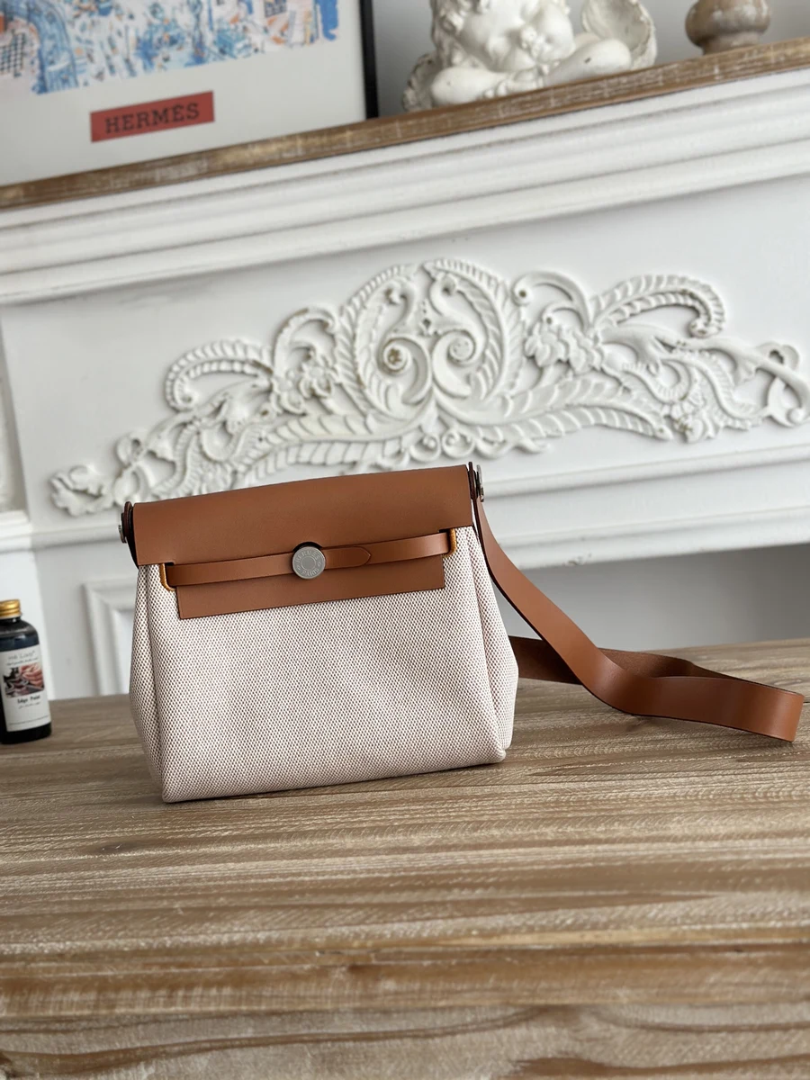 Hermès HERMES 011