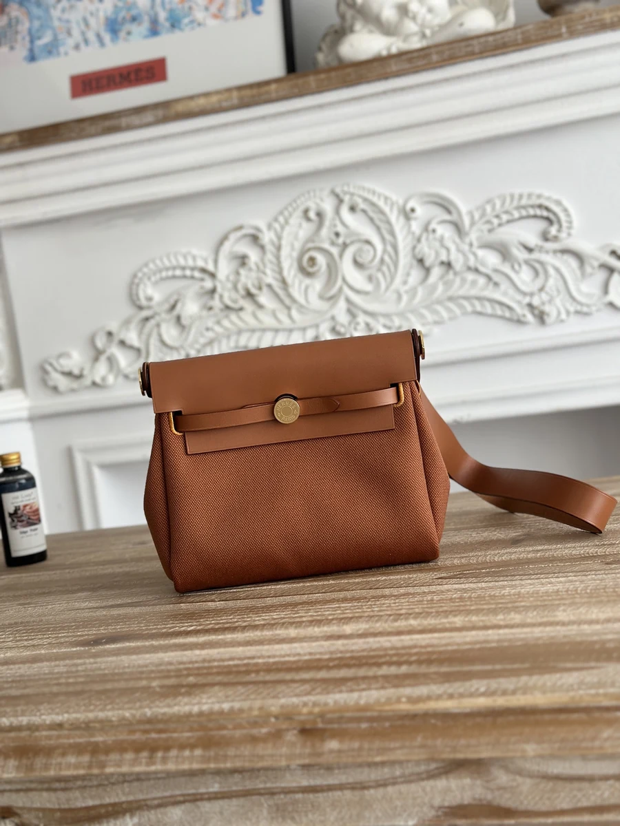 Hermès HERMES 009