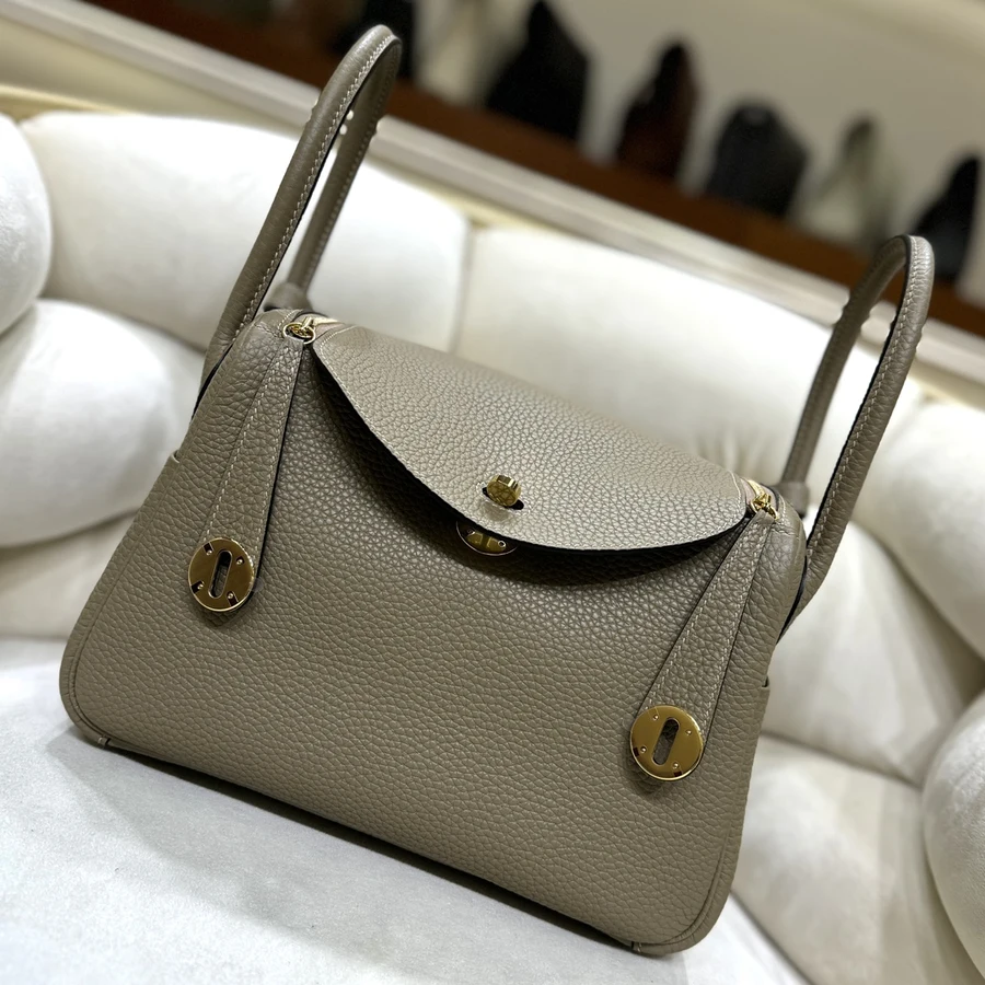 Hermès HERMES 006