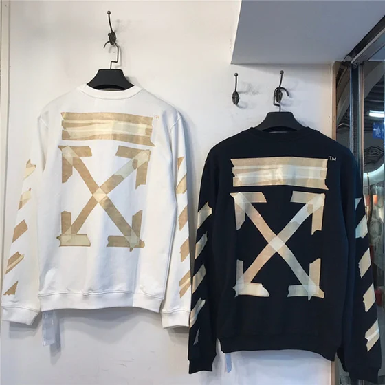 Off-White Clothing 8869