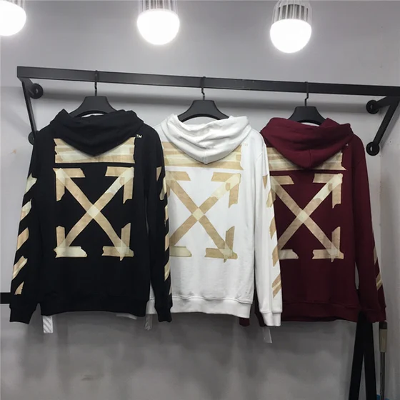 Off-White Clothing 8870