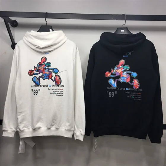 Off-White Clothing 8884