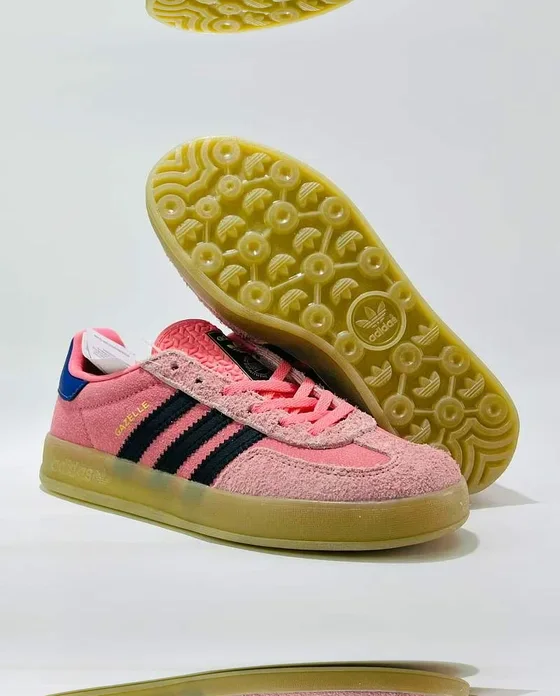 Adidas IE7002