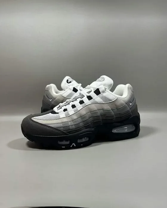 Nike HM4740-007