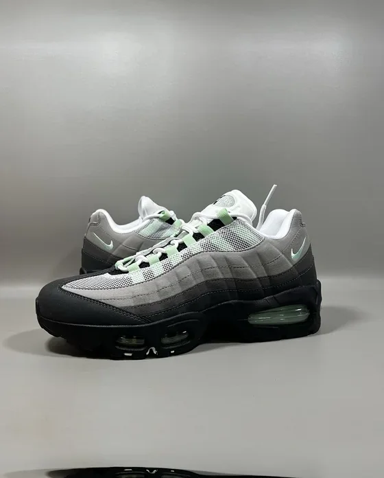 Nike HJ5996