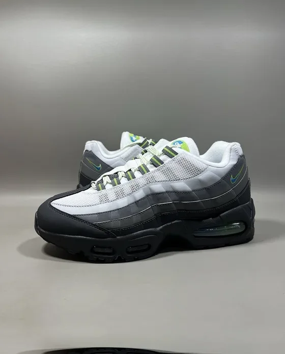 Nike IR1473-010