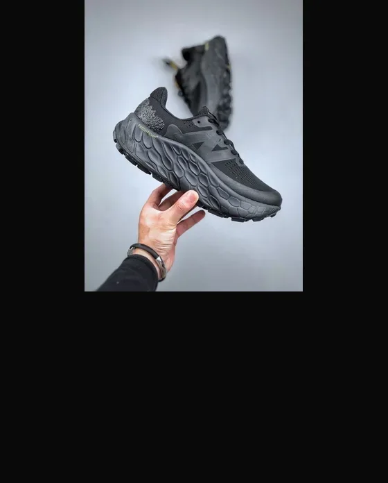 New Balance MTMORNBK